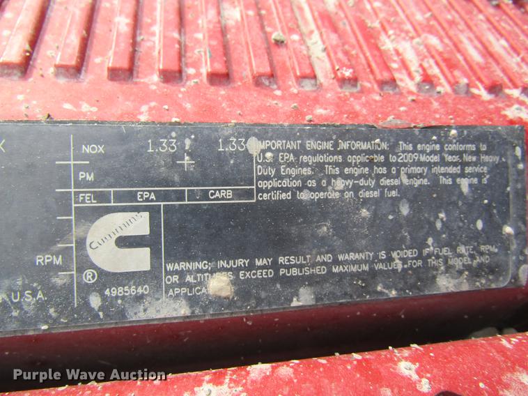 image for item DC4489 2010 Peterbilt 386 semi truck