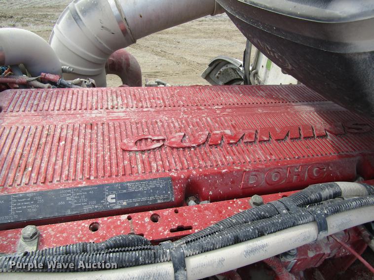 image for item DC4489 2010 Peterbilt 386 semi truck