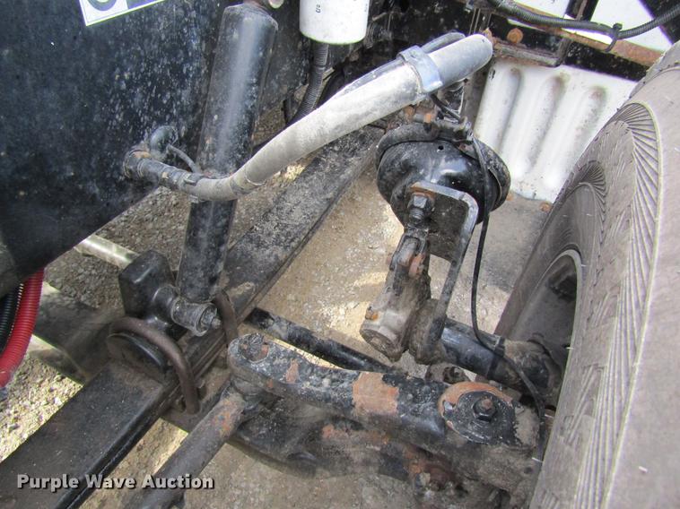 image for item DC4489 2010 Peterbilt 386 semi truck