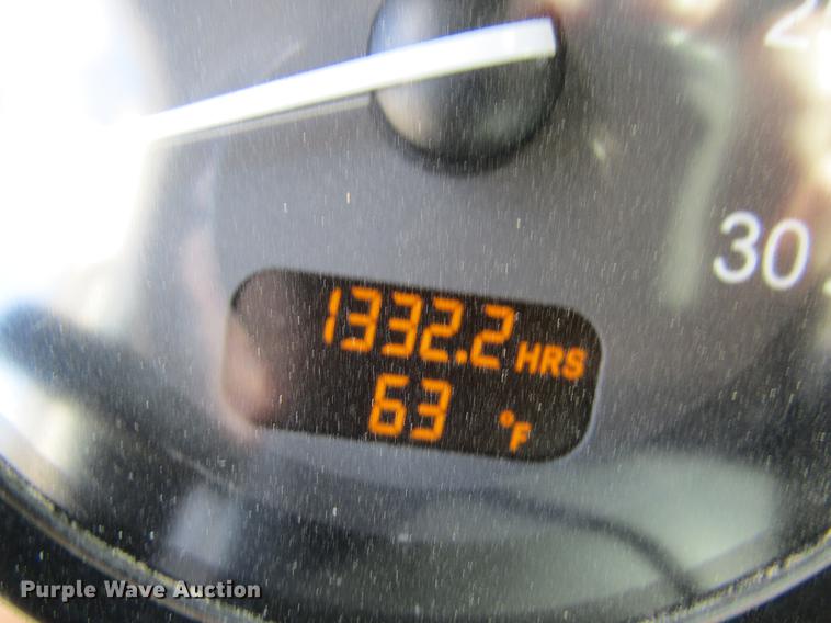 image for item DC4489 2010 Peterbilt 386 semi truck