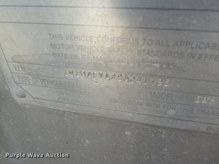 image for item DC4490 2005 Wilson DWH-500 double hopper bottom grain trailer