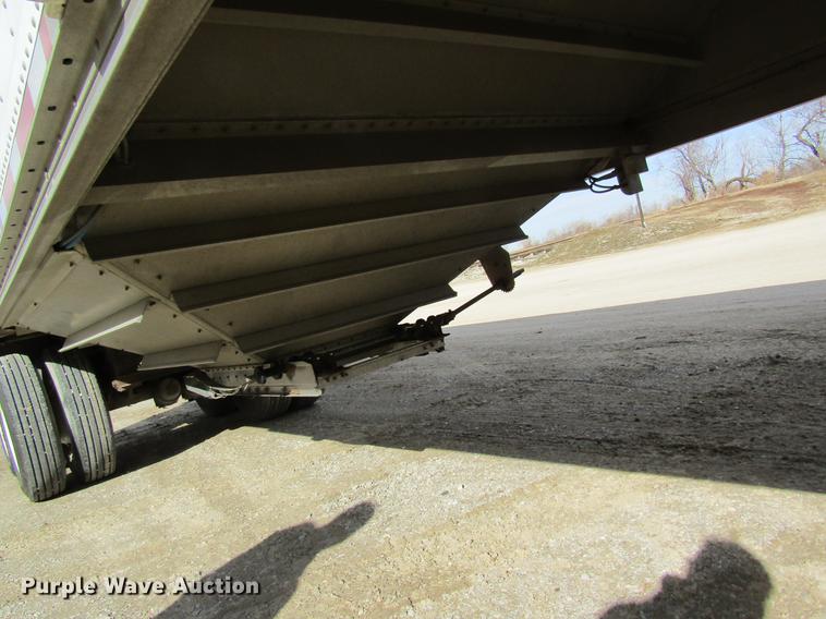 image for item DC4490 2005 Wilson DWH-500 double hopper bottom grain trailer