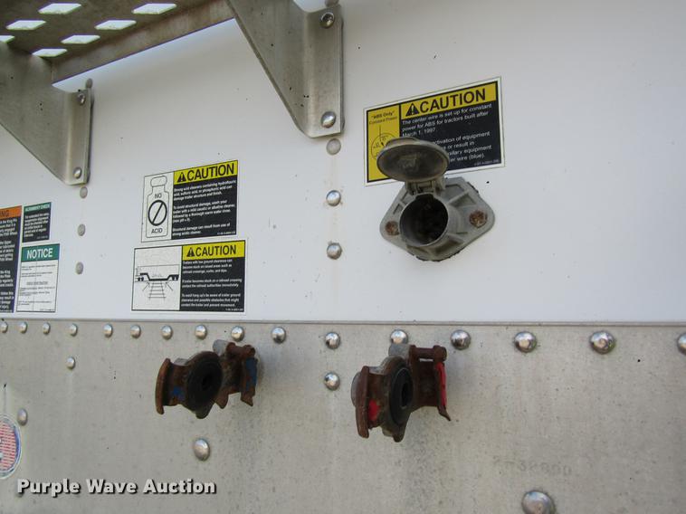 image for item DC4491 2001 Wilson DWH-400 double hopper bottom grain trailer