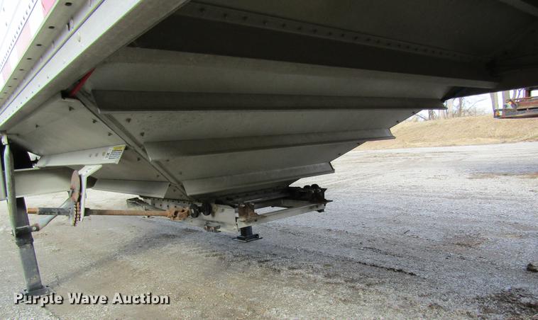 image for item DC4491 2001 Wilson DWH-400 double hopper bottom grain trailer