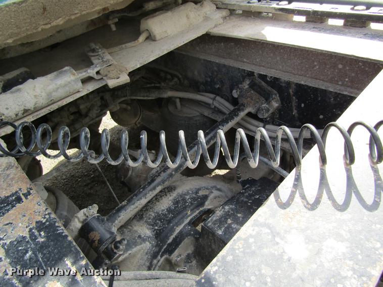 image for item DC4493 2001 Freightliner Columbia 120 semi truck