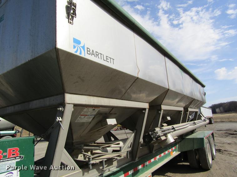 image for item DC4494 2017 Doyle dry fertilizer tender trailer