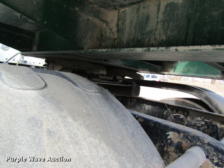 image for item DC4494 2017 Doyle dry fertilizer tender trailer