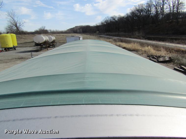 image for item DC4494 2017 Doyle dry fertilizer tender trailer