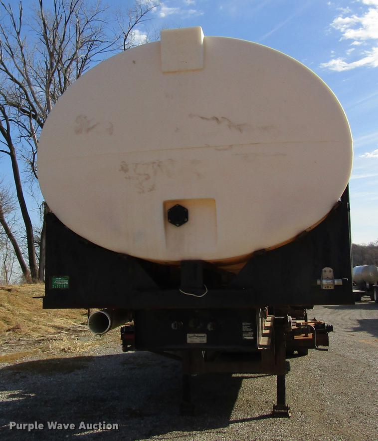 image for item DC4496 2000 Kent's Pit Stop nurse tank tender trailer