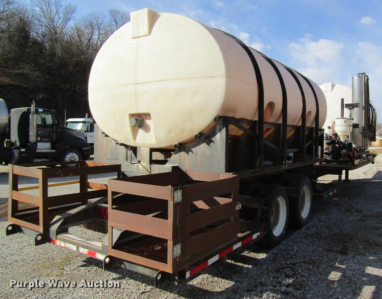 image for item DC4496 2000 Kent's Pit Stop nurse tank tender trailer