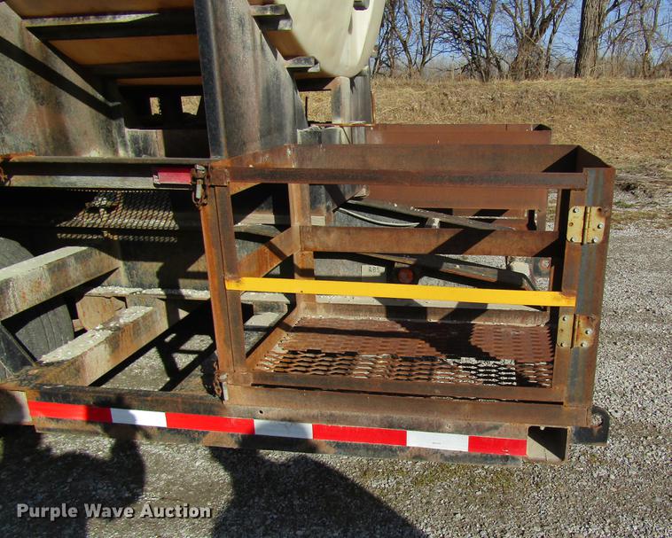 image for item DC4496 2000 Kent's Pit Stop nurse tank tender trailer