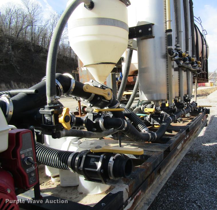 image for item DC4496 2000 Kent's Pit Stop nurse tank tender trailer