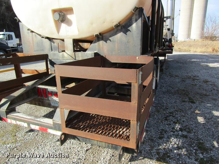 image for item DC4496 2000 Kent's Pit Stop nurse tank tender trailer