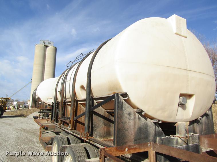 image for item DC4496 2000 Kent's Pit Stop nurse tank tender trailer