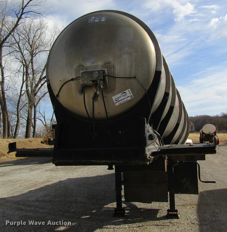 image for item DC4497 1976 Polar tank trailer