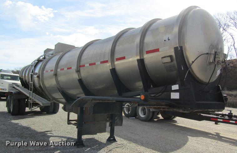 image for item DC4497 1976 Polar tank trailer