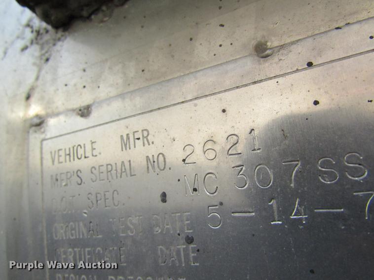 image for item DC4497 1976 Polar tank trailer