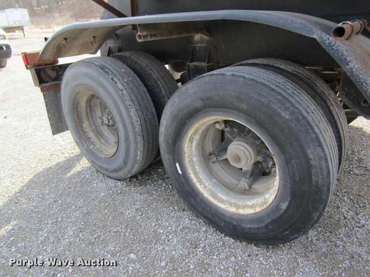 image for item DC4497 1976 Polar tank trailer