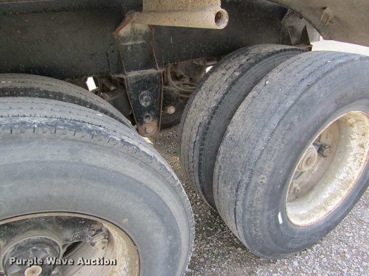 image for item DC4497 1976 Polar tank trailer