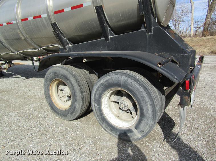 image for item DC4497 1976 Polar tank trailer