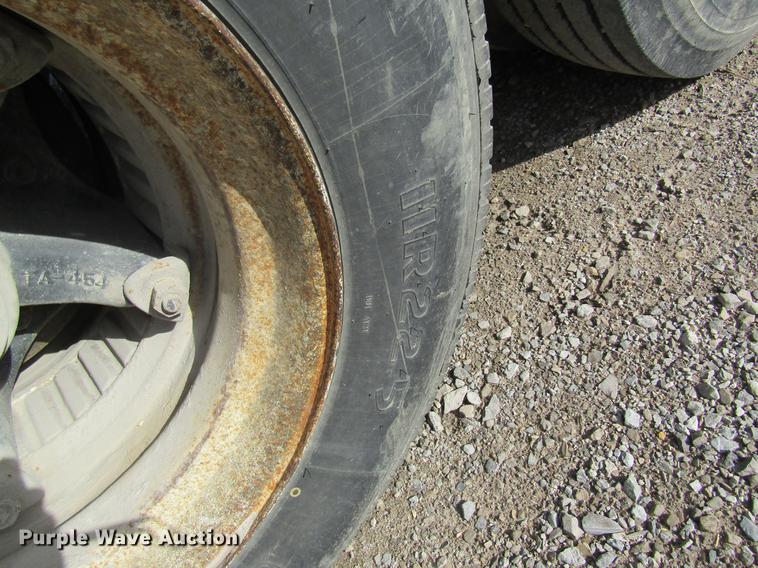 image for item DC4497 1976 Polar tank trailer