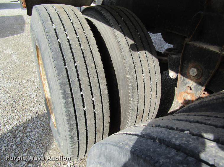 image for item DC4497 1976 Polar tank trailer