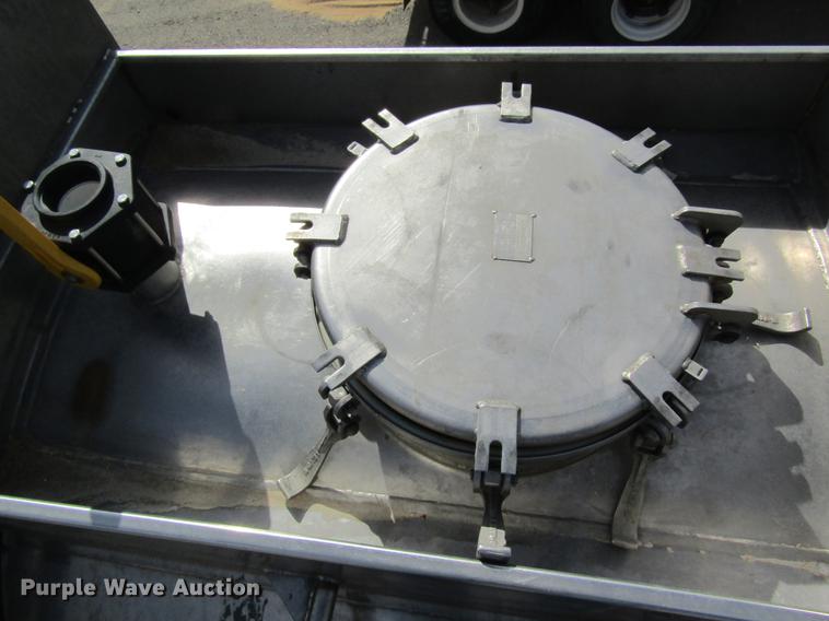 image for item DC4497 1976 Polar tank trailer