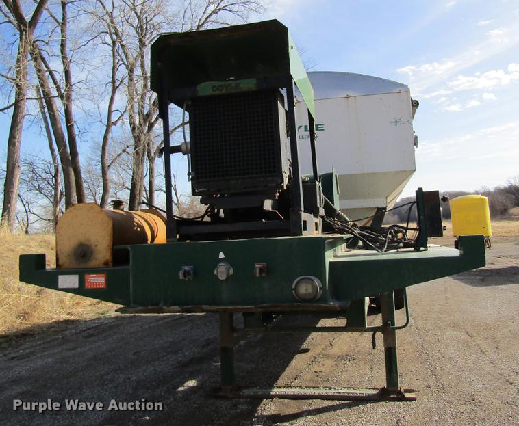 image for item DC4498 2010 Doyle dry fertilizer tender trailer