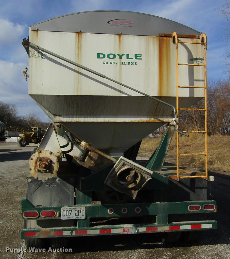 image for item DC4498 2010 Doyle dry fertilizer tender trailer