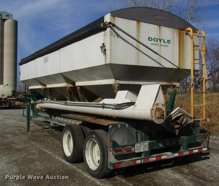 image for item DC4498 2010 Doyle dry fertilizer tender trailer