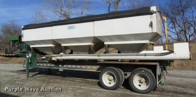 image for item DC4498 2010 Doyle dry fertilizer tender trailer
