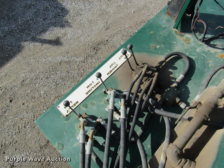 image for item DC4498 2010 Doyle dry fertilizer tender trailer