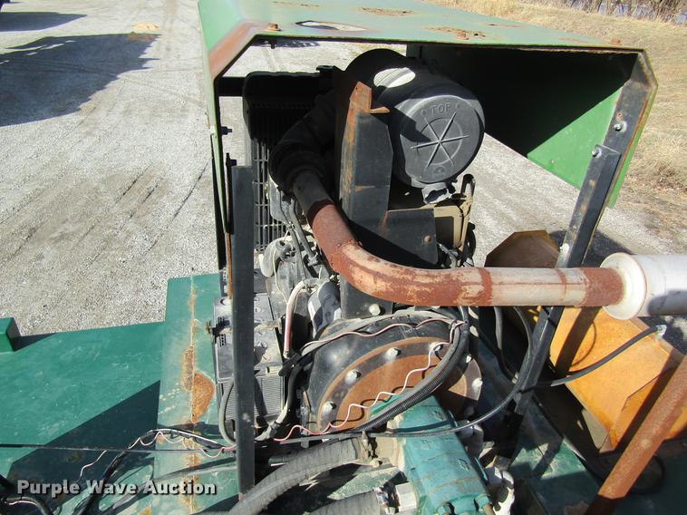 image for item DC4498 2010 Doyle dry fertilizer tender trailer