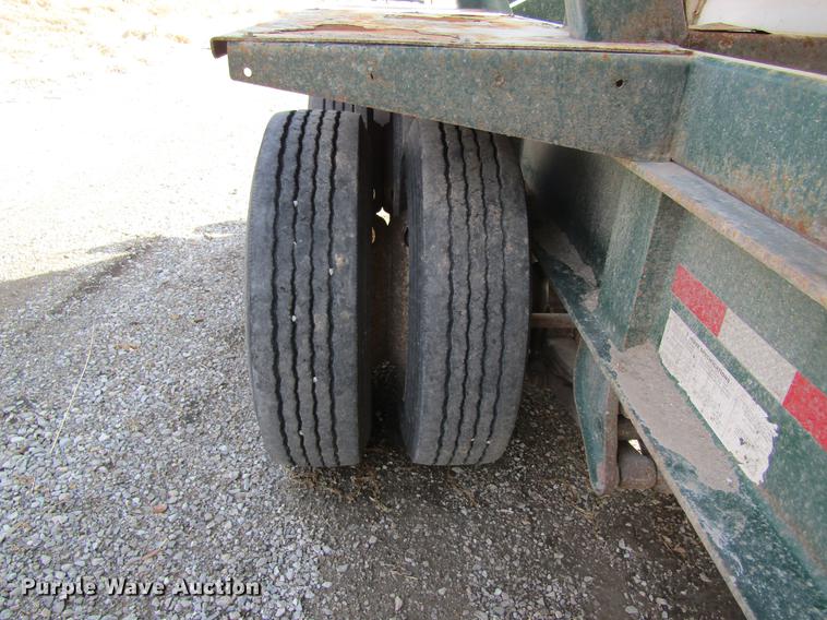 image for item DC4498 2010 Doyle dry fertilizer tender trailer