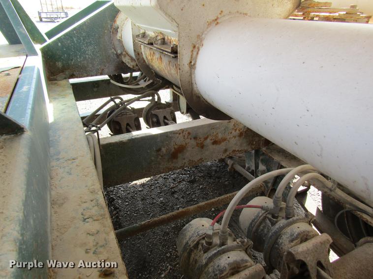 image for item DC4498 2010 Doyle dry fertilizer tender trailer