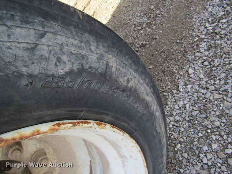 image for item DC4498 2010 Doyle dry fertilizer tender trailer