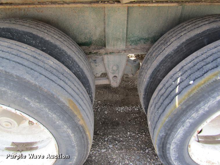 image for item DC4498 2010 Doyle dry fertilizer tender trailer
