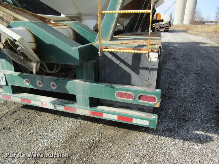 image for item DC4498 2010 Doyle dry fertilizer tender trailer