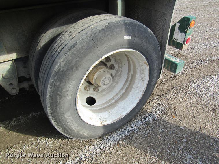 image for item DC4498 2010 Doyle dry fertilizer tender trailer