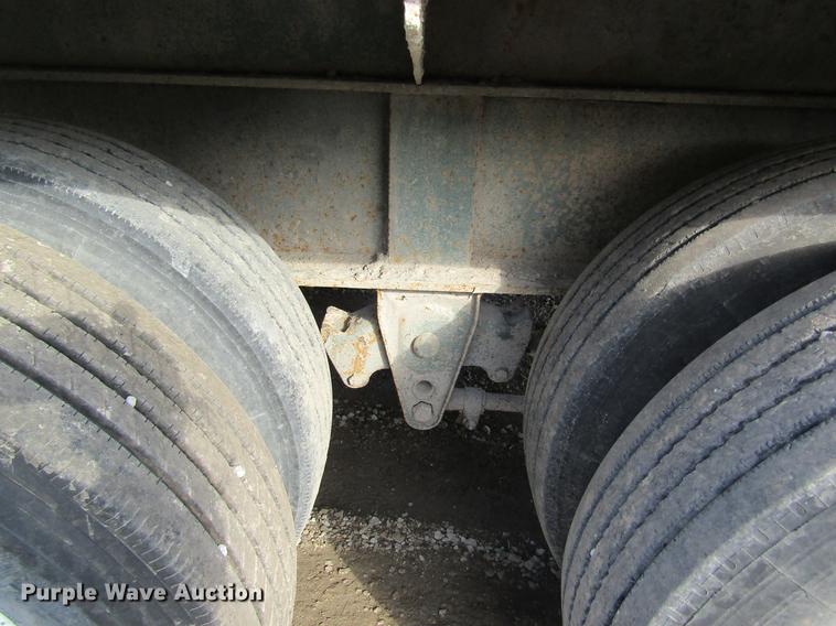 image for item DC4498 2010 Doyle dry fertilizer tender trailer
