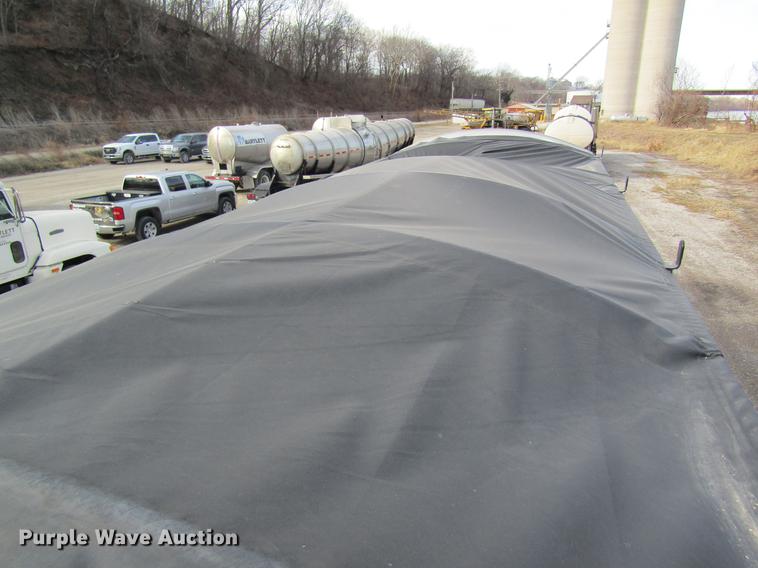 image for item DC4498 2010 Doyle dry fertilizer tender trailer