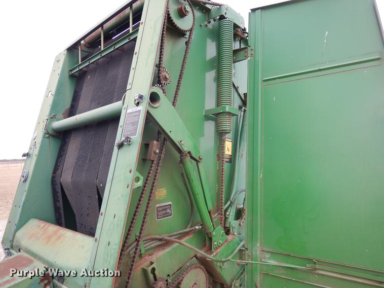 image for item DC5974 1988 John Deere 430 round baler