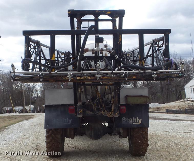 image for item DC7388 1997 GMC C7500 applicator truck