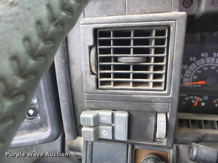 image for item DC7388 1997 GMC C7500 applicator truck