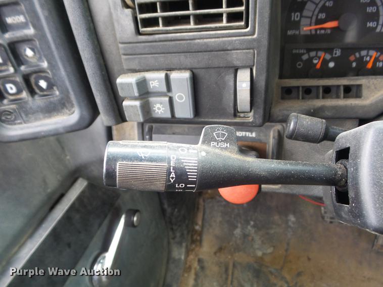 image for item DC7388 1997 GMC C7500 applicator truck