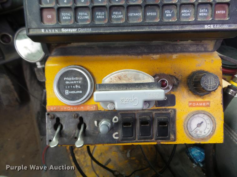 image for item DC7388 1997 GMC C7500 applicator truck