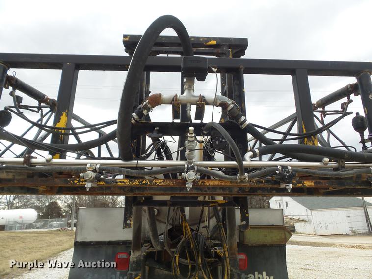 image for item DC7388 1997 GMC C7500 applicator truck