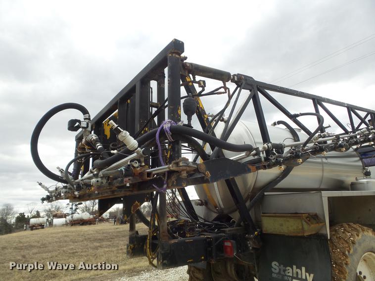 image for item DC7388 1997 GMC C7500 applicator truck