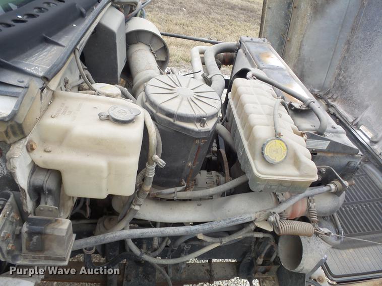 image for item DC7388 1997 GMC C7500 applicator truck