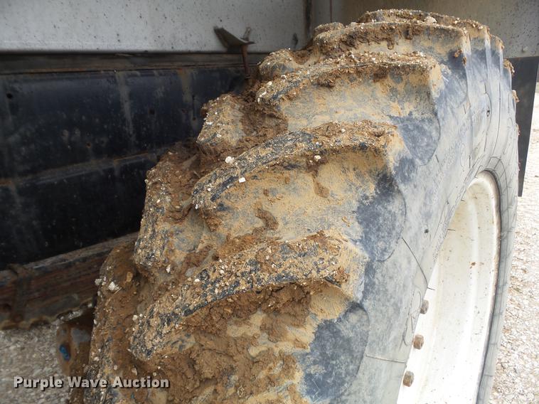 image for item DC7388 1997 GMC C7500 applicator truck